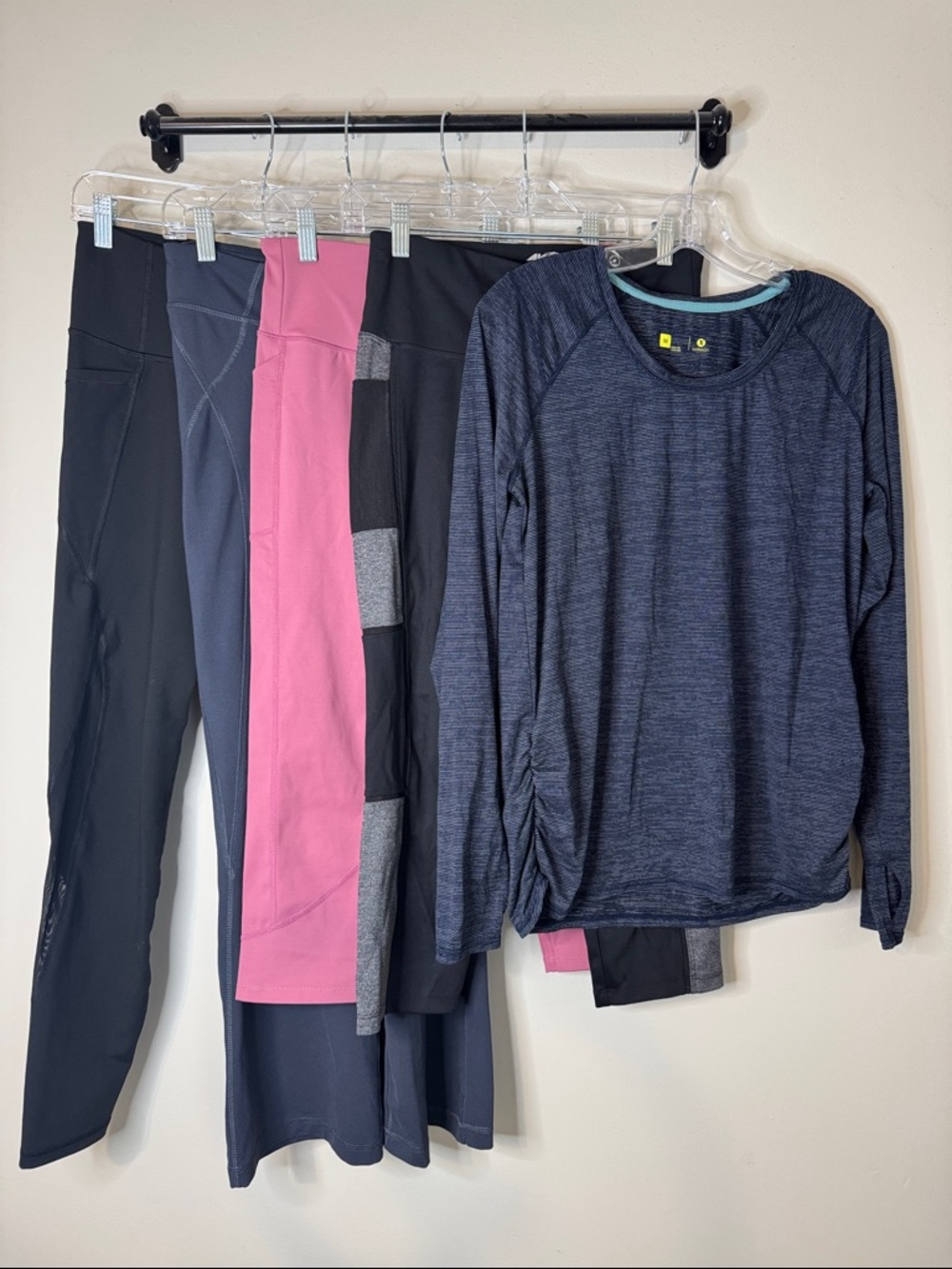 5 Piece Medium Athletic Wear Legging Bundle